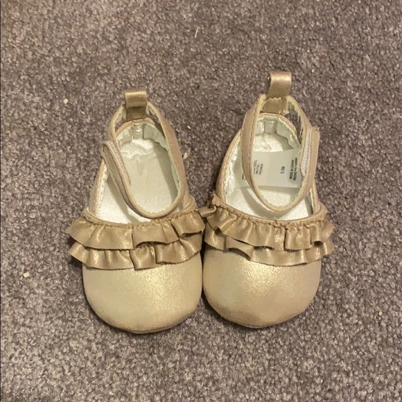 Set of 4 Baby Girl Dress Shoes - Picture 3 of 5